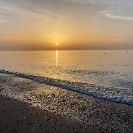 Primera Linea De Playa, Villa Conchita, Con Salida Al Mar Sagunto Ngoại thất bức ảnh